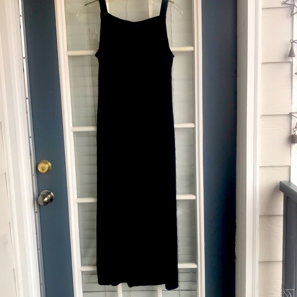 Black Velvet Helene Blake sheath dress. Size medium